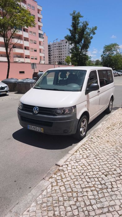 Transporte crianças escolar Carcavelos  Parede linha Cascais