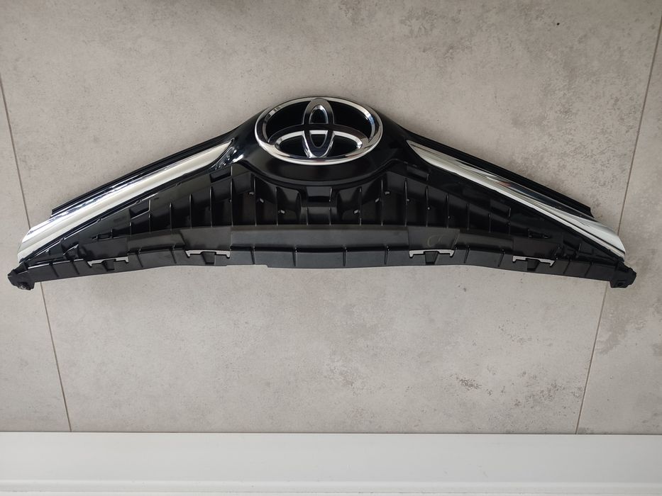 Grill Atrapa Toyota Avensis T27 Lift 15r+Oryginał