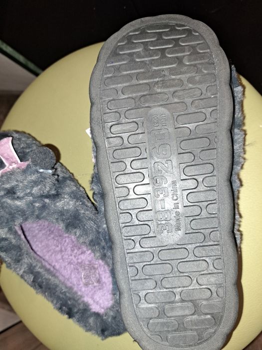 Комнатные тапочки для девочки