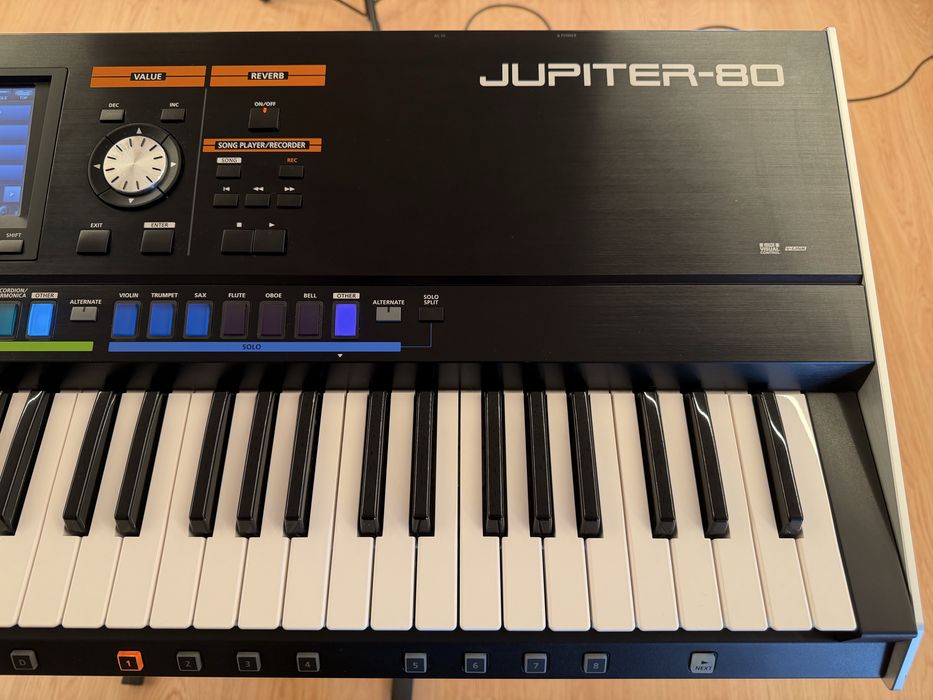 Roland Jupiter 80