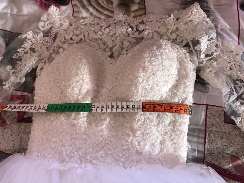 Сукня весільна, плаття