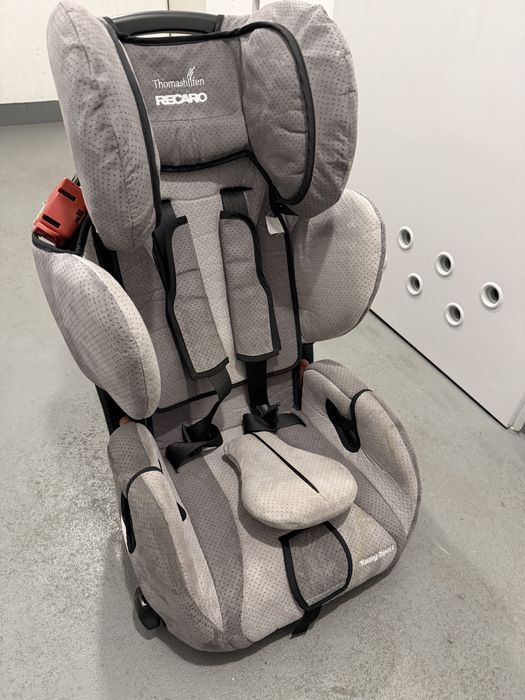 Sprzedam fotelik samochodowy Recaro Young Sport