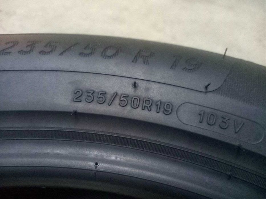 235/50R19 Літня шина Michelin Primacy 4  103V