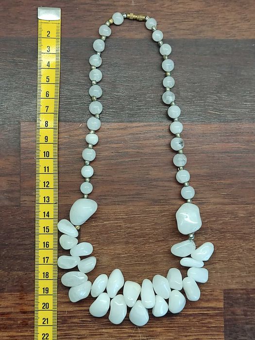 Stary naszyjnik kolia z kamieni naturalnych biały agat vintage