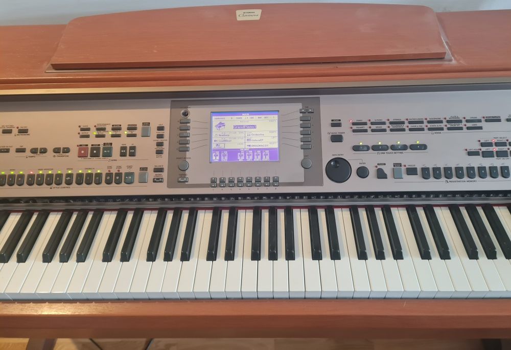 Przecena  Yamaha cvp 303 stan idealny