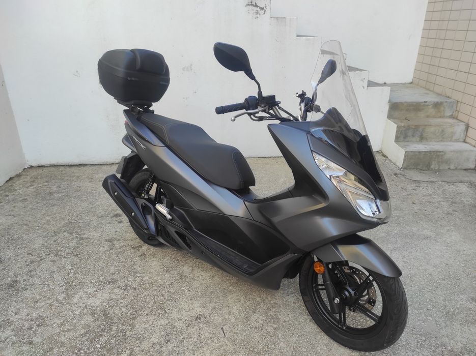 Honda PCX 125 (2017) – Impecável e com Poucos Quilómetros!