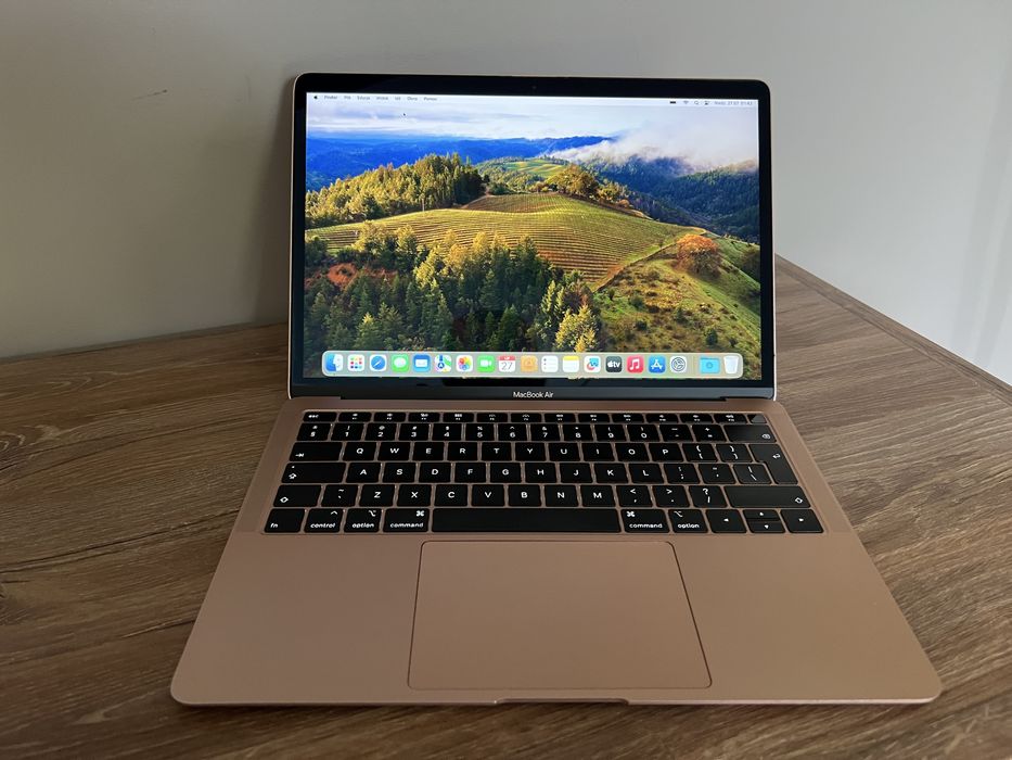 Macbook Air A1932 8GB RAM 128 GB SSD Rose Gold