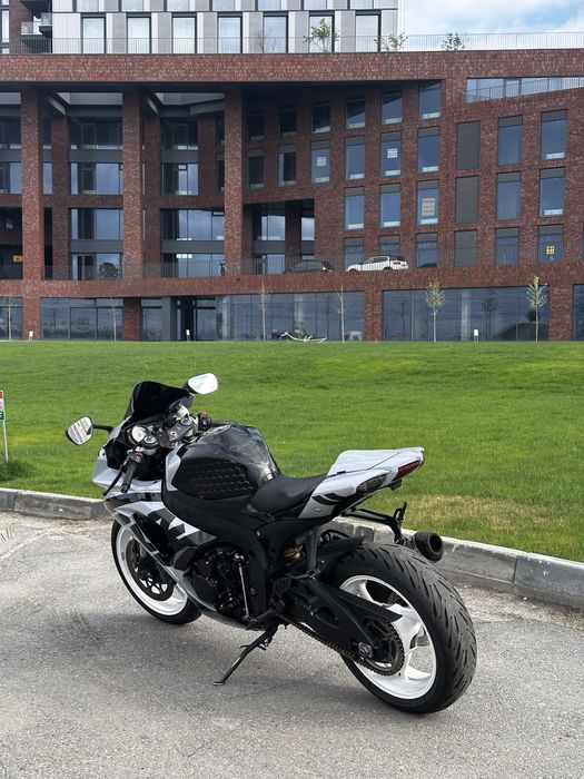 Suzuki GSX R 750 k10