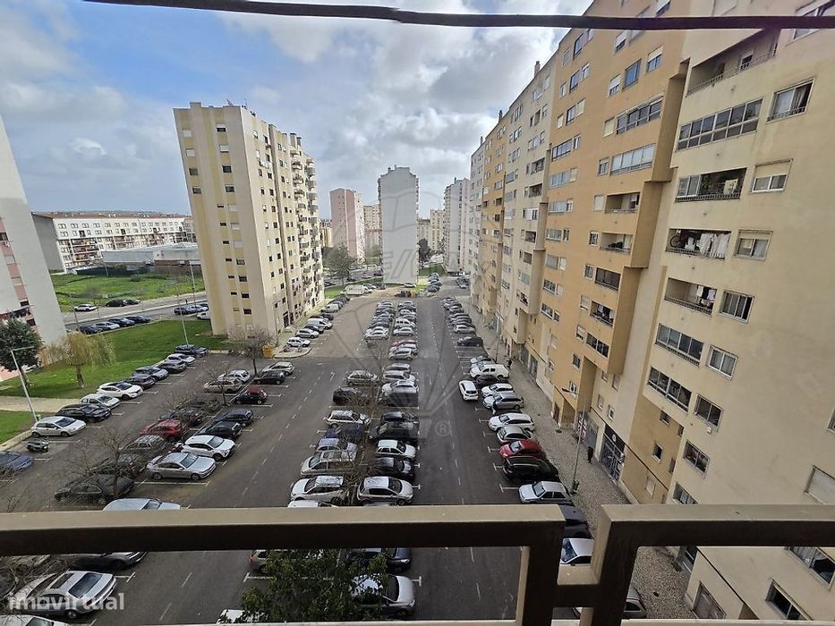 Apartamento T3 para venda — Carregado E Cadafais, Lisboa