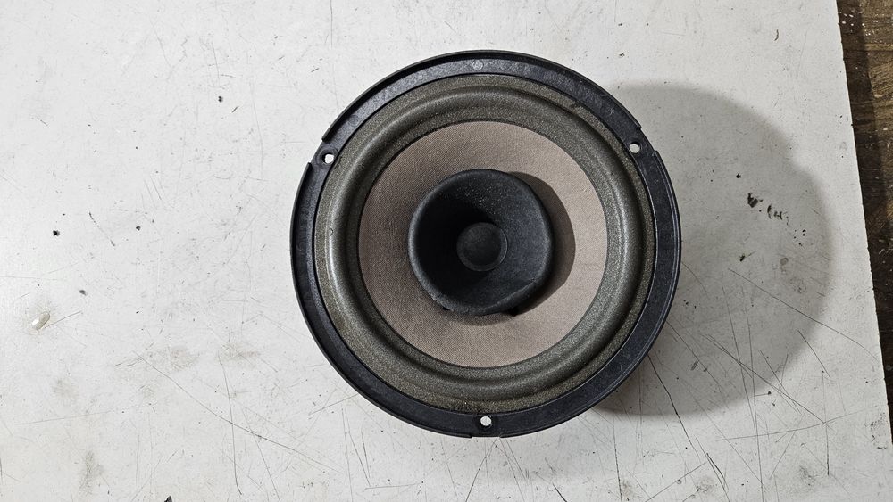 Głośnik tył tylny lewy prawy opel astra h gtc