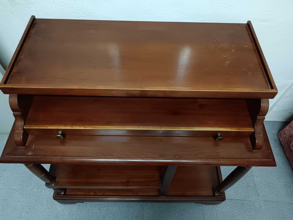 Secretaria com rodas