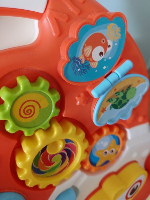 Chodzik pchacz zabawka stolik krab jak nowy