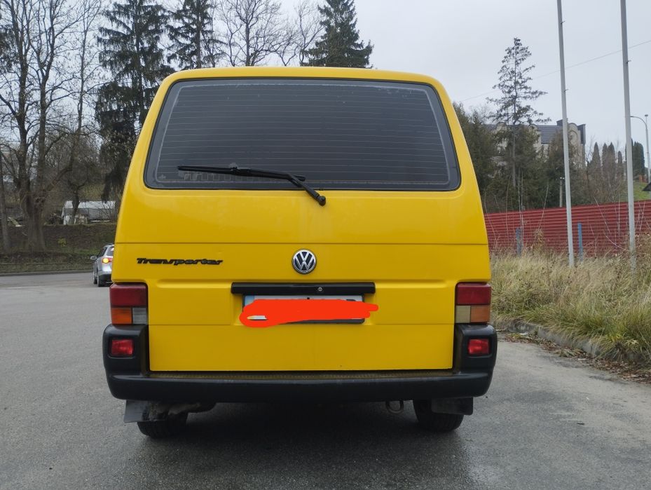 Фольксваген транспортер т-4   2002 року випуску, пасажир 9 місць