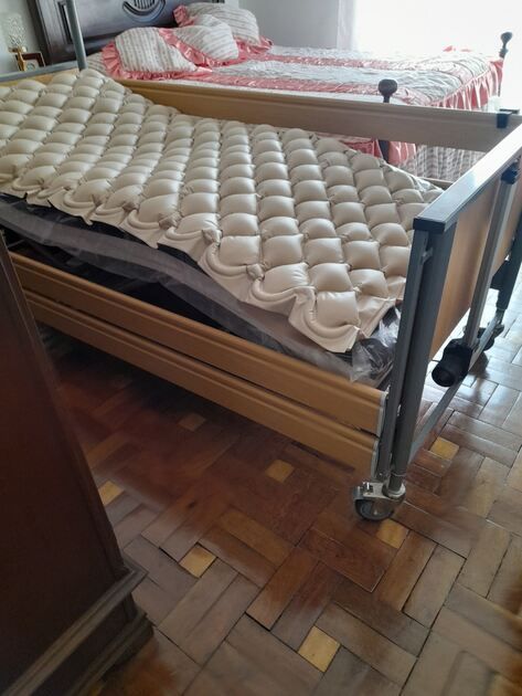 Cama Articulada com colchão anti-escaras