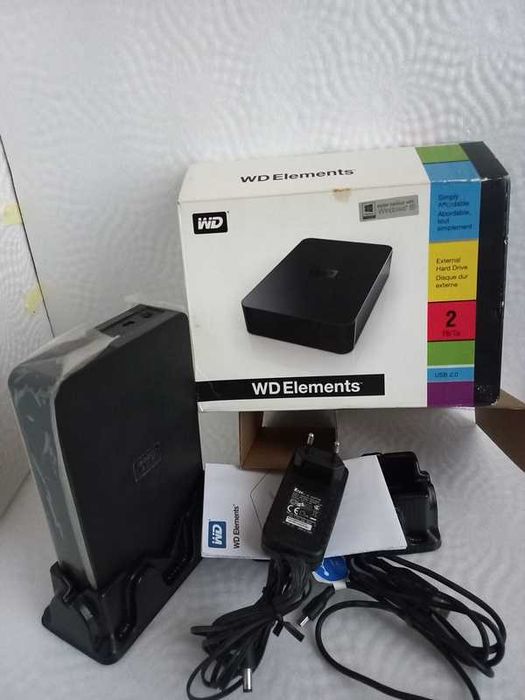 Наружный жесткий диск WD Elements 2TB .USB 2.0