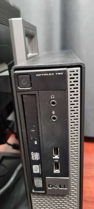 Komputer stacjonarny Dell + monitor Dell