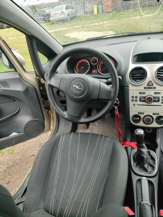 Opel Corsa 1.4 !