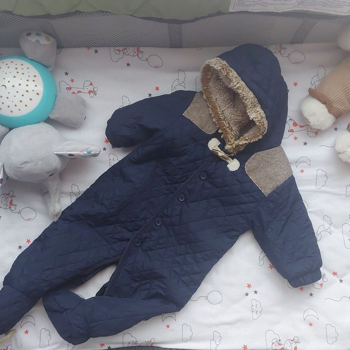 Next  стьобаний демісезонний комбінезон