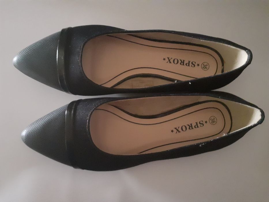 Sabrinas pretas brilhantes Calçado Guimarães tamanho 38