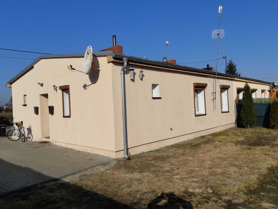dom z ogrodem plac zabaw garaż antanka gril murowany 2 pokojowe poremoncie