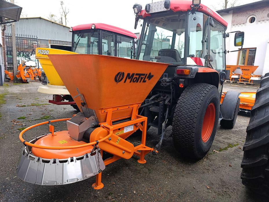 Ciągnik rolniczy KUBOTA L4630 HST Przedni WOM TUZ Koła Kostka Traktor