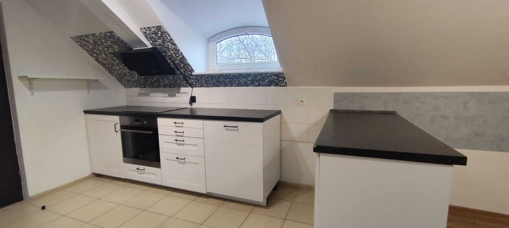 Sprzedam mieszkanie 41m2 w kamienicy w centrum Złotowa,bez pośredników