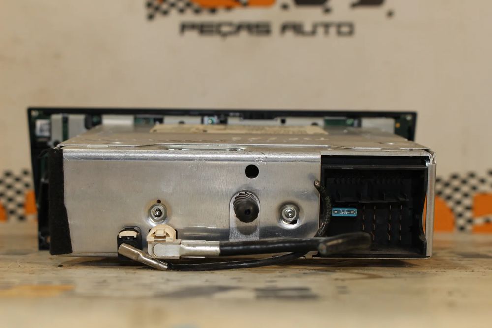 Rádio / auto-rádio BMW X1 (E84)
