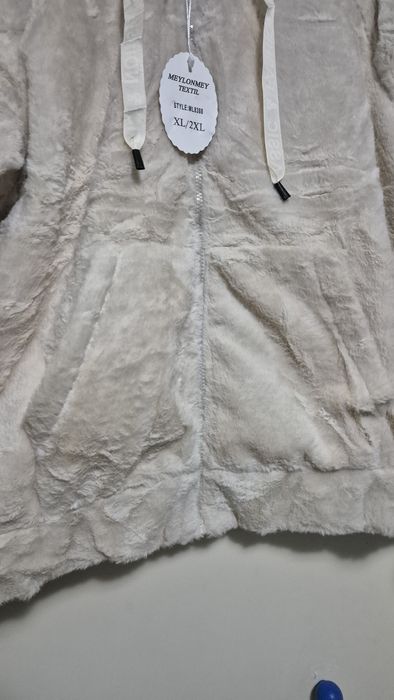 Casaco pêlo Creme  XL