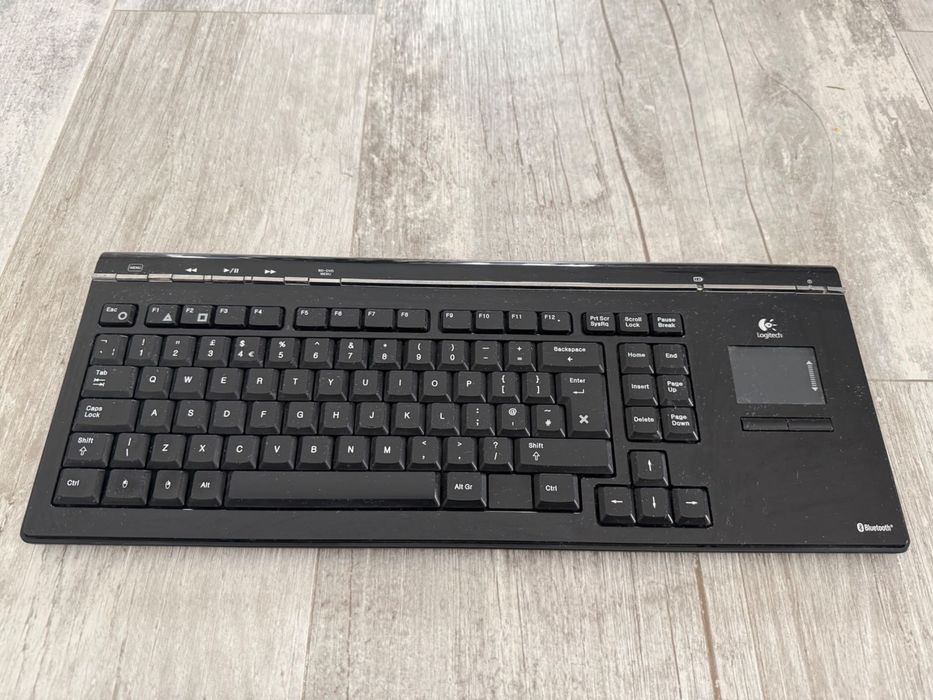 Klawiatura touchpad Logitech PlayStation 3 PS3 Cordless MediaBoard Pro