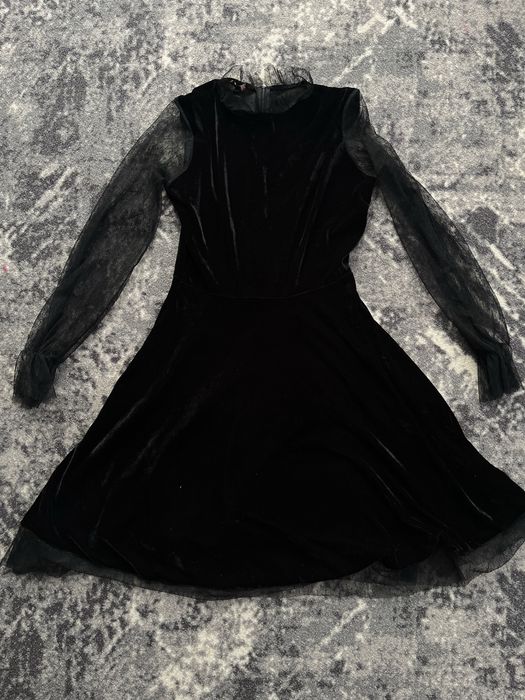 Велюрова сукня чорного кольору