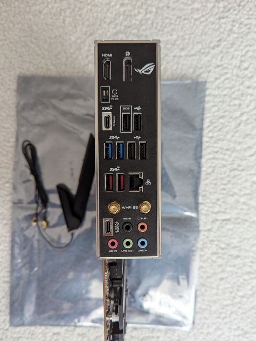 Материнська плата Asus ROG STRIX B560E WiFi + кулер Arctic. Як нова!