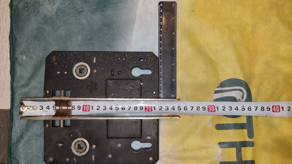 Замок врезной Каle