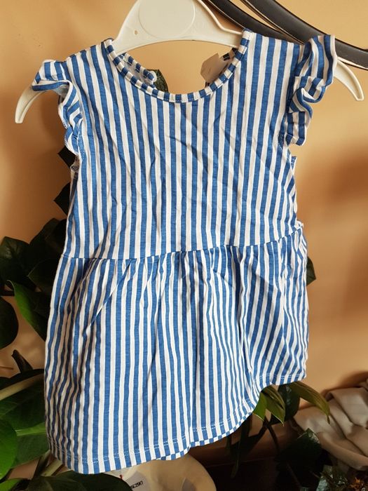 Sukienka z hm dla niemowlaka 68