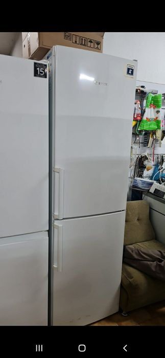 Varios frigoríficos em stock