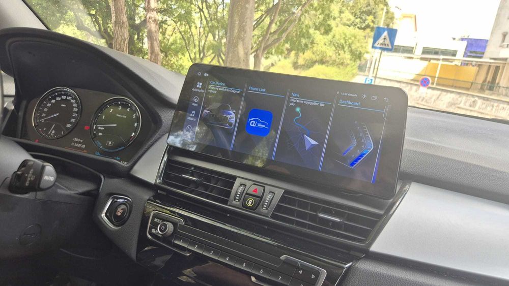 BMW 225xe - Pack M