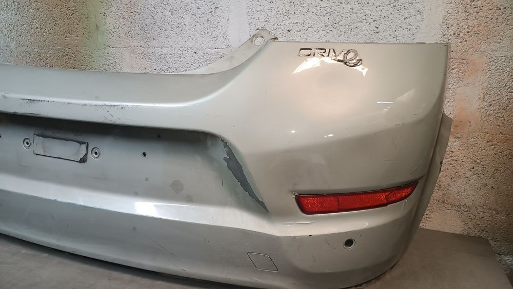 Vendo parachoque de trás Volvo C30 ano 2006/13