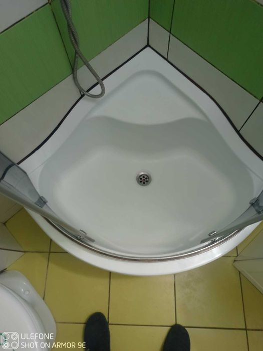 kabina prysznicowa z brodzikiem