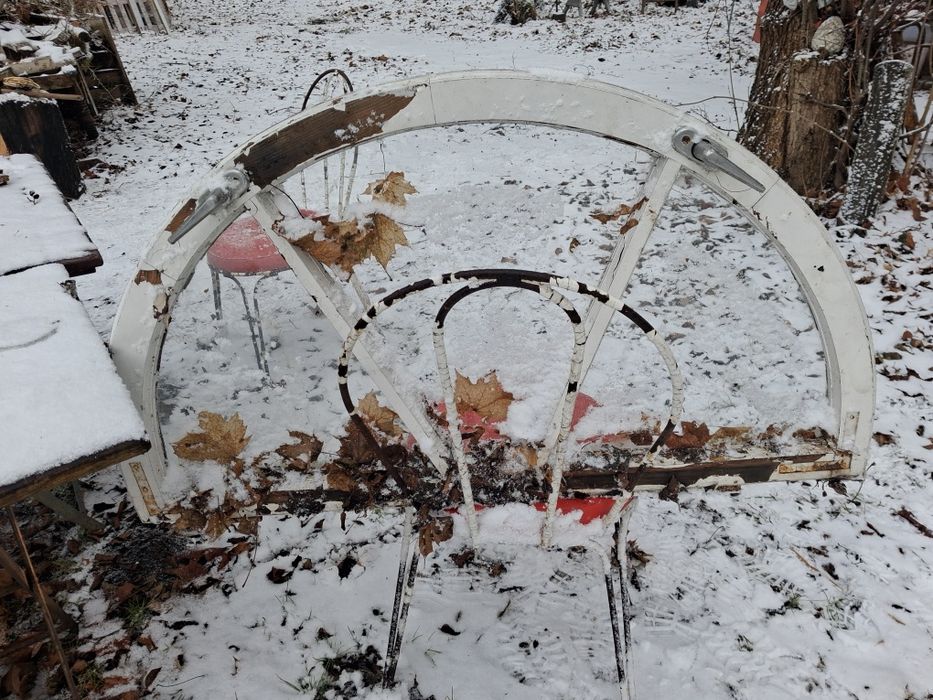 Stare okno łukowe ,drewniane