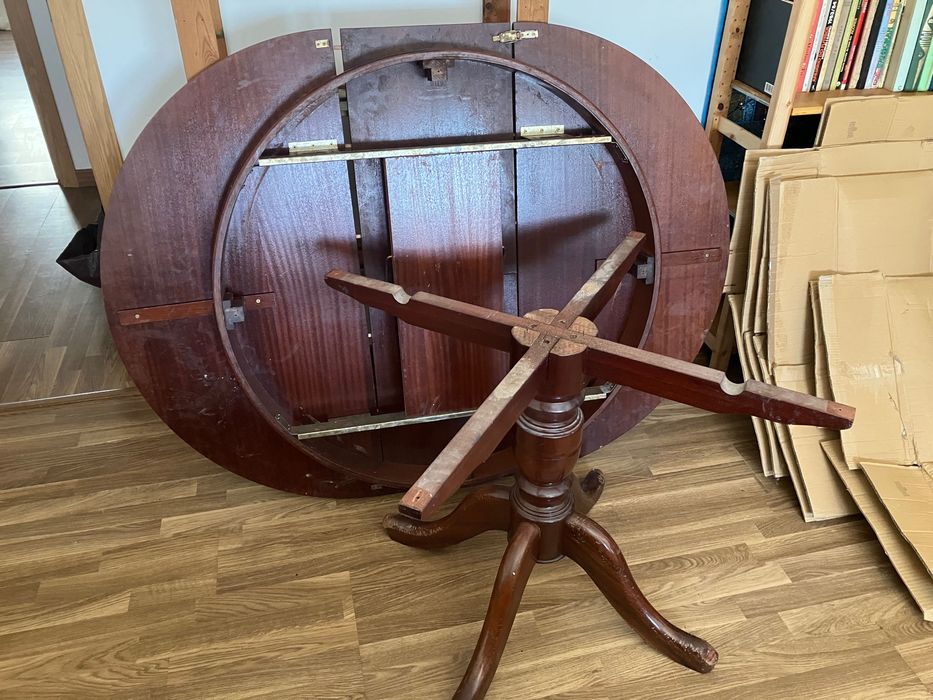 Mesa de sala antiga