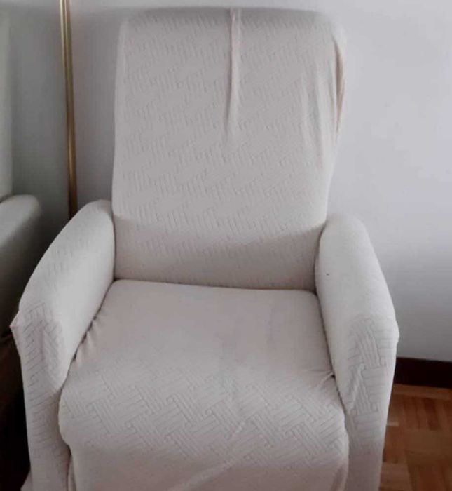 Cadeirão elétrico com comando