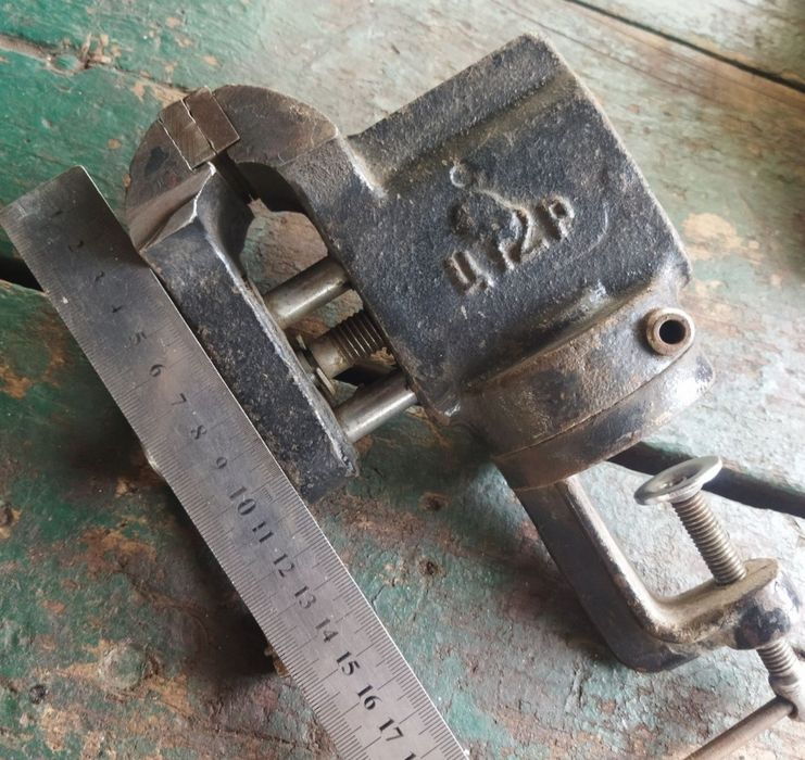 Тиски слесарные СССР