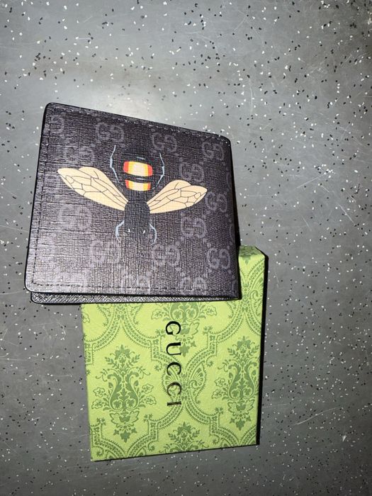 Carteira gucci novinha em folha