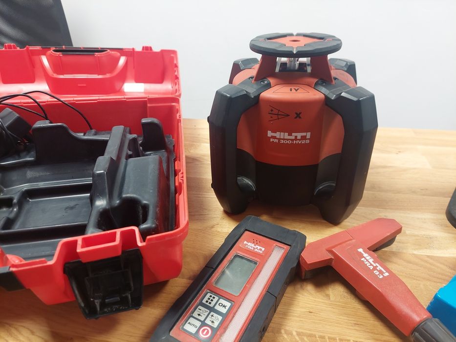 Niwelator HILTI PR 300 - HV2S pion poziom spadki w dwóch osiach niwelator laserowy obrotowy  + detektor PR 300