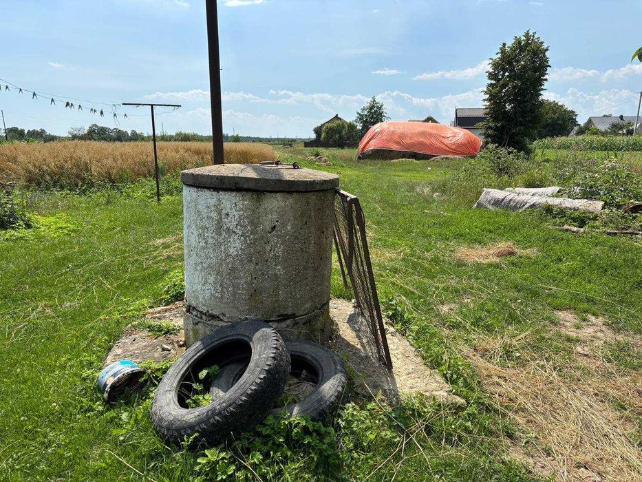 Продаж ділянка 28сот під забудову. Черніїв. Світло. Газ. Вода. Асфальт