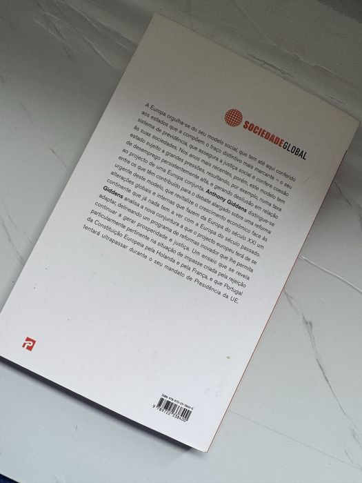 Livro: “ A Europa na era global”