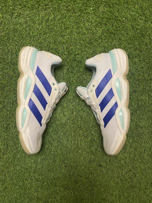 Adidas stabil, Crazyflight