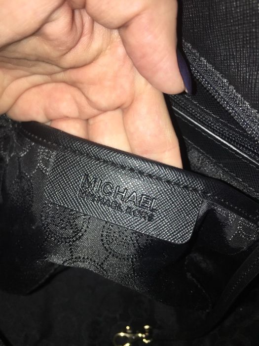 Michael KORS Jet Set Travel czarna roz średni
