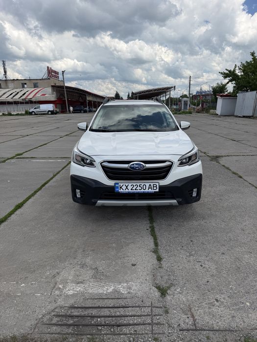 Автомобіль Subaru Outback