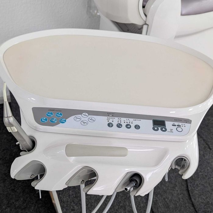 Стоматологічна установка Morita Emcia