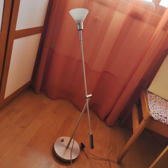 Candeeiro de secretária alto